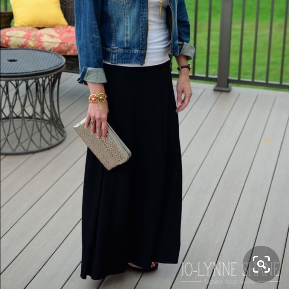 Ann Taylor black maxi skirt